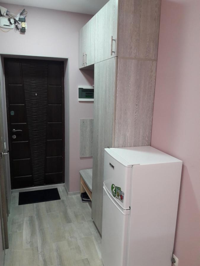 Apartments Near Metalist Stadium Kharkiv Bagian luar foto