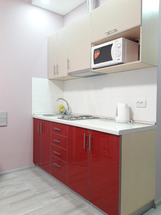 Apartments Near Metalist Stadium Kharkiv Bagian luar foto